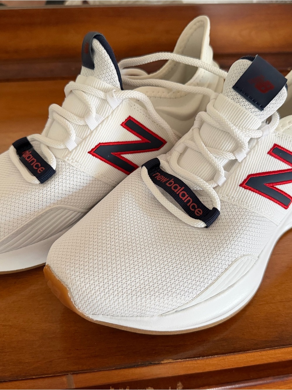 NIB New Balance Men Roav Fresh Foam White Sneakers with Red & Navy Details
